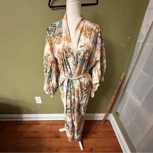 Japanese Hawaiian Asian Style Floral Kimono Robe Up to Sz Large Geisha Satin